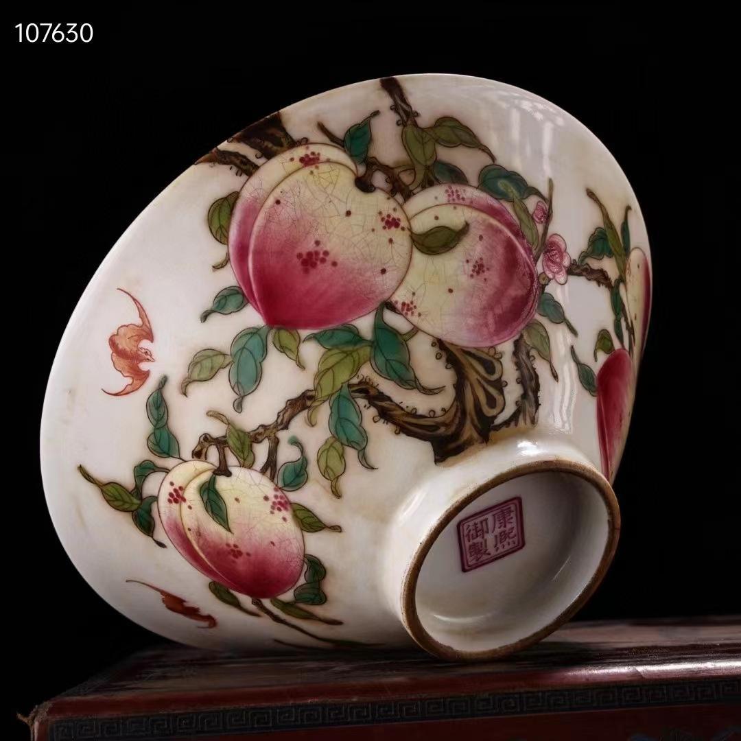 中国古美術・旧藏・古陶瓷品・手描き・粉彩・寿桃紋・瓷碗・彩繪・箱付・置物・古賞物