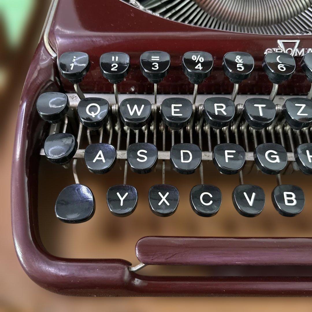 Groma Kolibri タイプライター アンティーク【ケース付き】