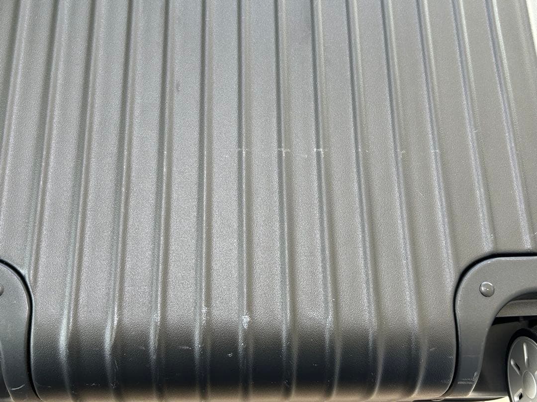 【期間限定値下げ】RIMOWA サルサ スーツケース 61L 黒 4輪