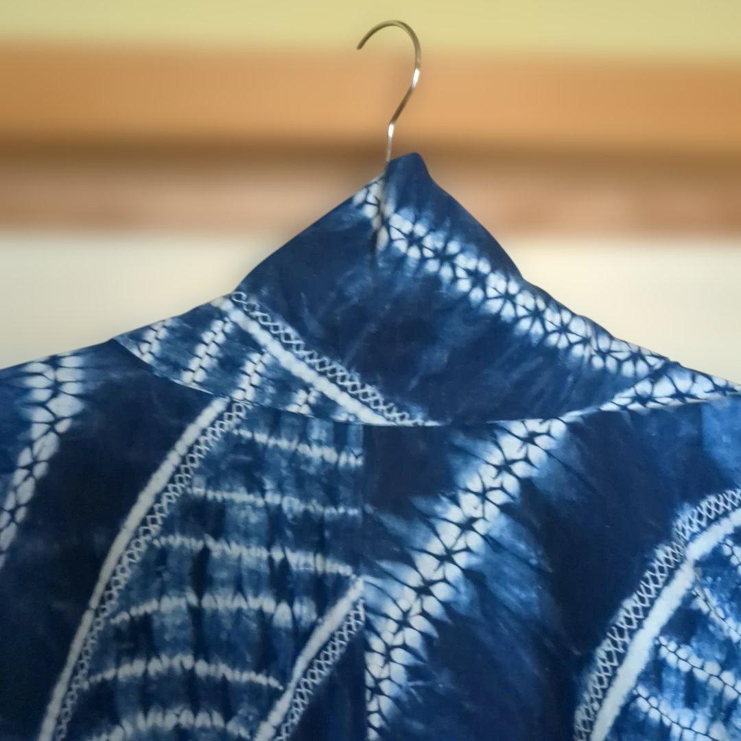 ネイビーとホワイトの絞り浴衣