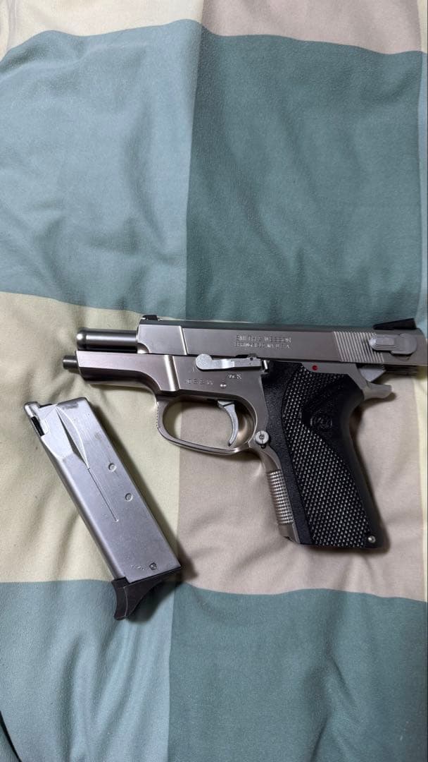 ウエスタンアームズ　ショーティ40 シルバー　マグナガスブローバック