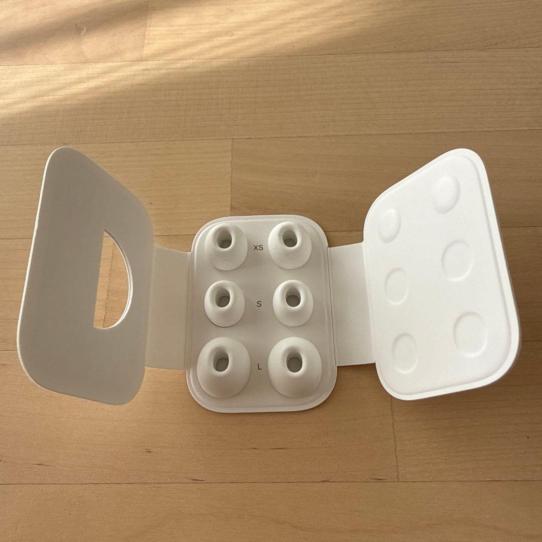 Apple AirPods 充電ケース 本体　2025年5月購入