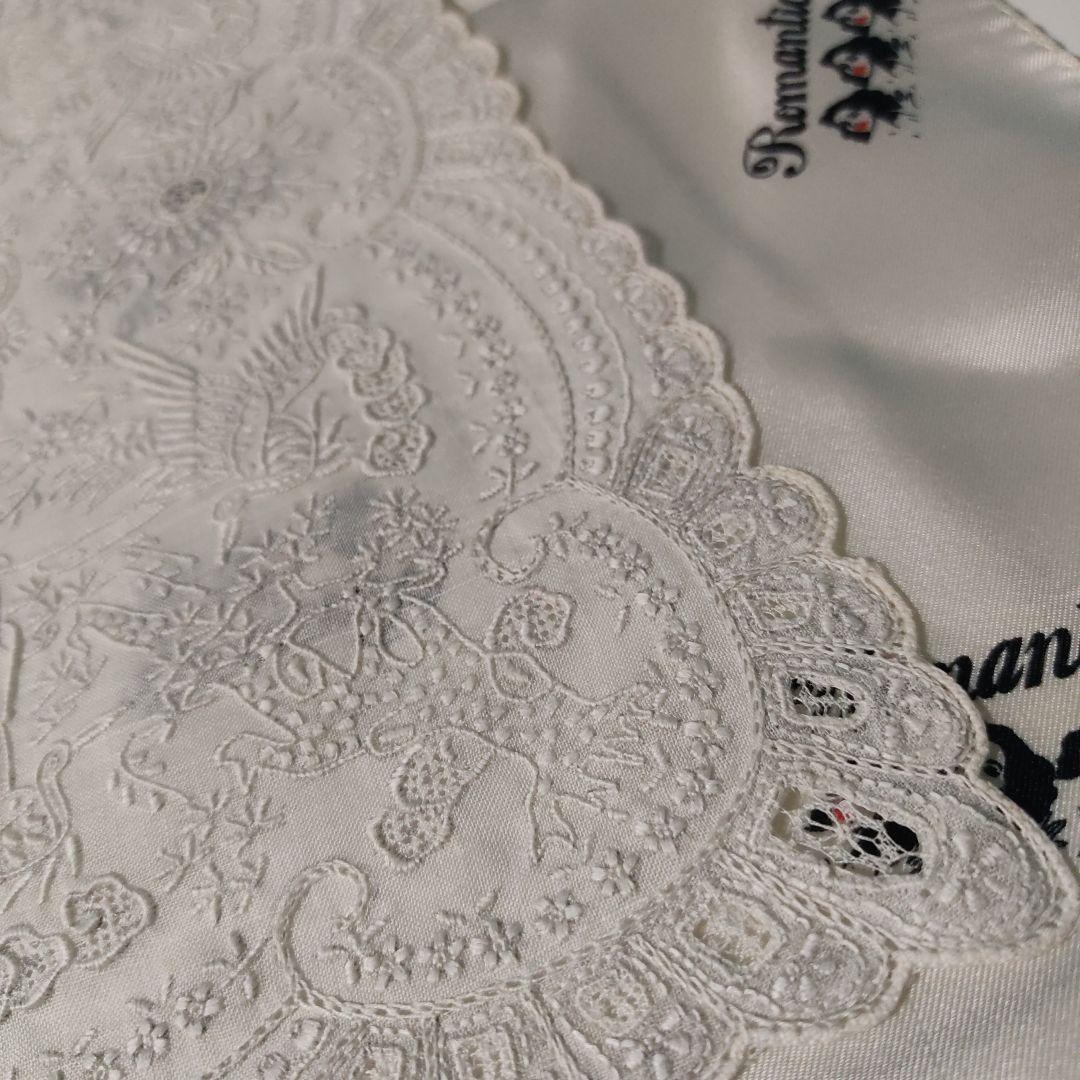 汕頭　スワトウ　　刺繍　ハンカチ　レース