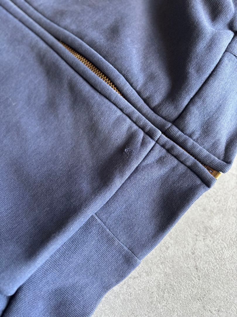 しょう様carhartt ジップパーカー 裏地サーマル 企業系刺繍 ネイビー