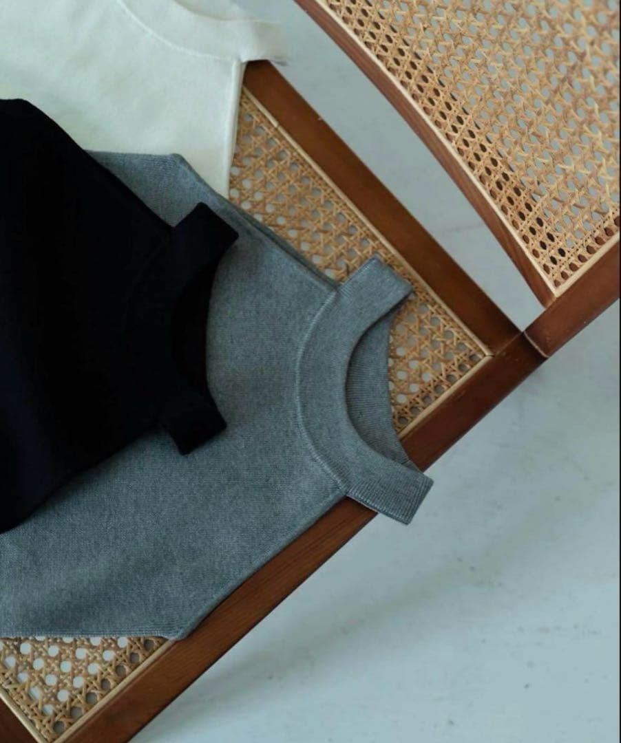 完売品　KARRY / American sleeve tank