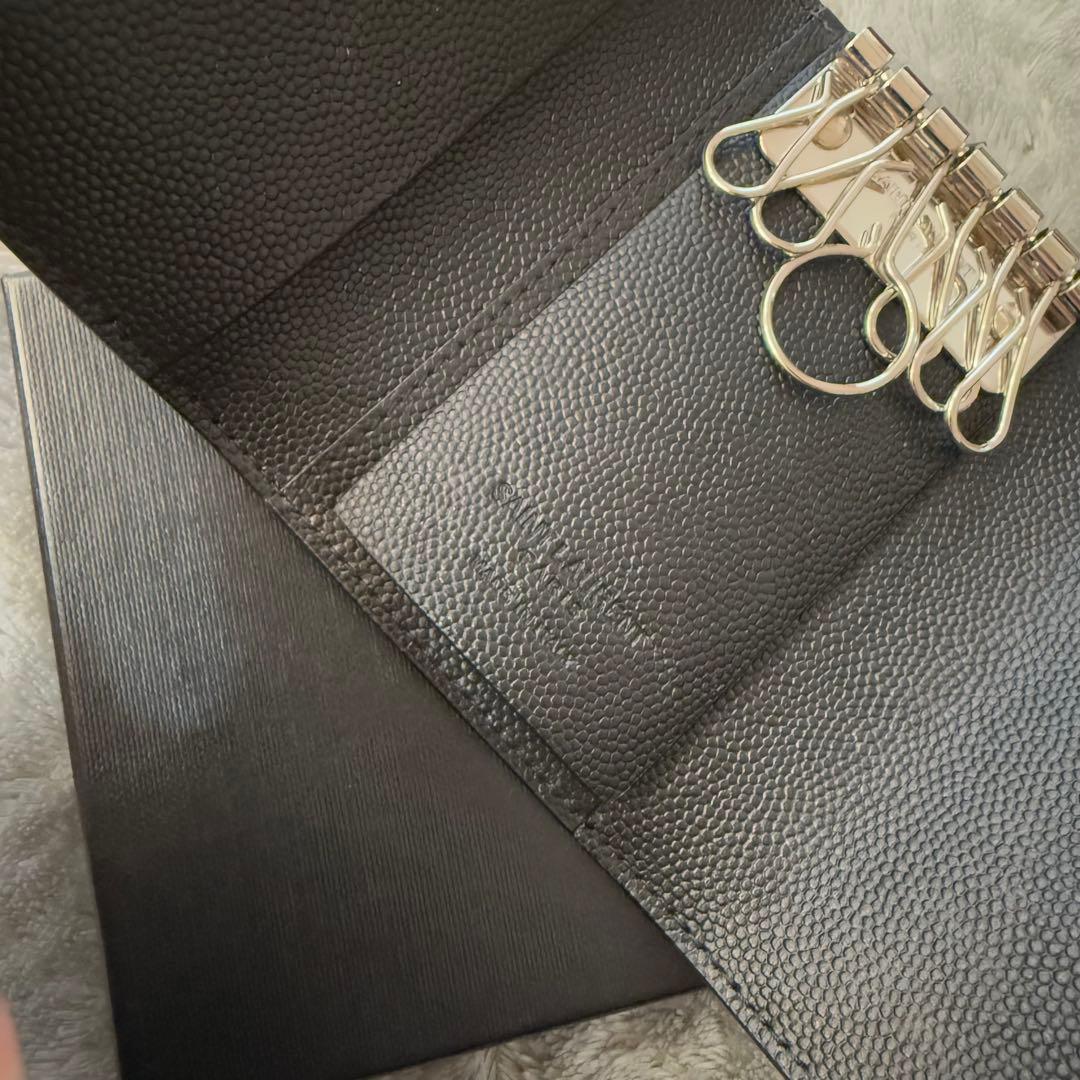 ⭐️新品未使用⭐️　サンローラン　キーケース　6連　ロゴ刻印　ユニセックス　レザー