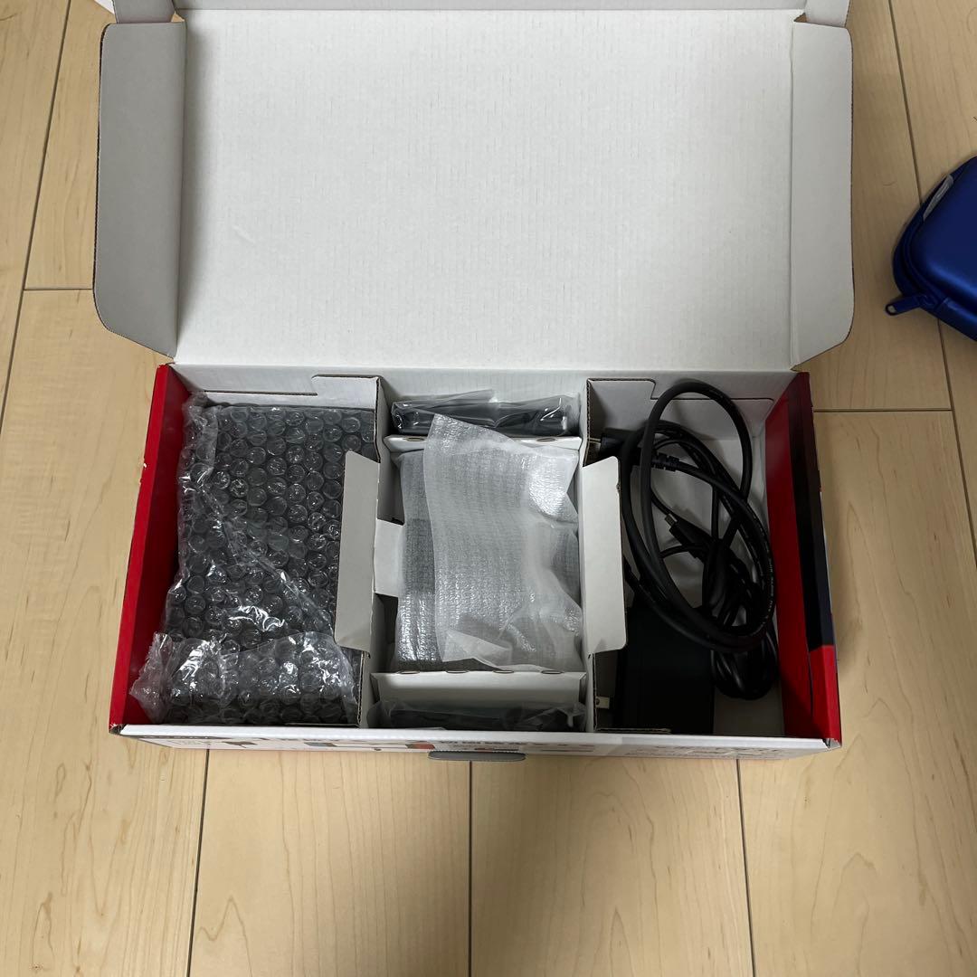 【美品】Nintendo Switch　ニンテンドースイッチ本体セット　ケース付