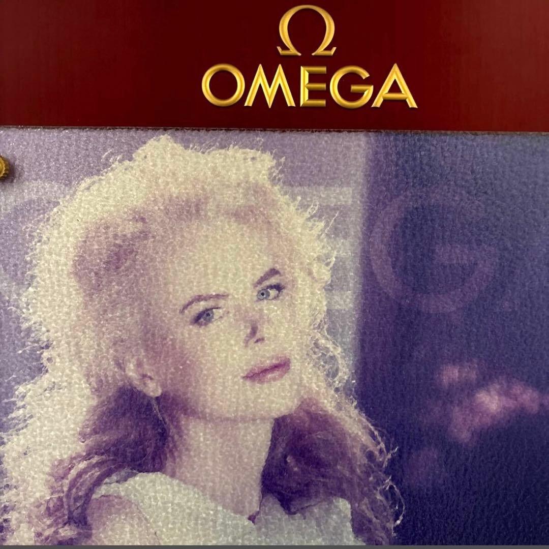 非売品　OMEGA NICOLE KIDMAN'S オメガ　木製ガラス看板