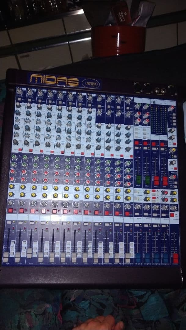 配信機器・PA機器・レコーディング機器 Midas Venice 160