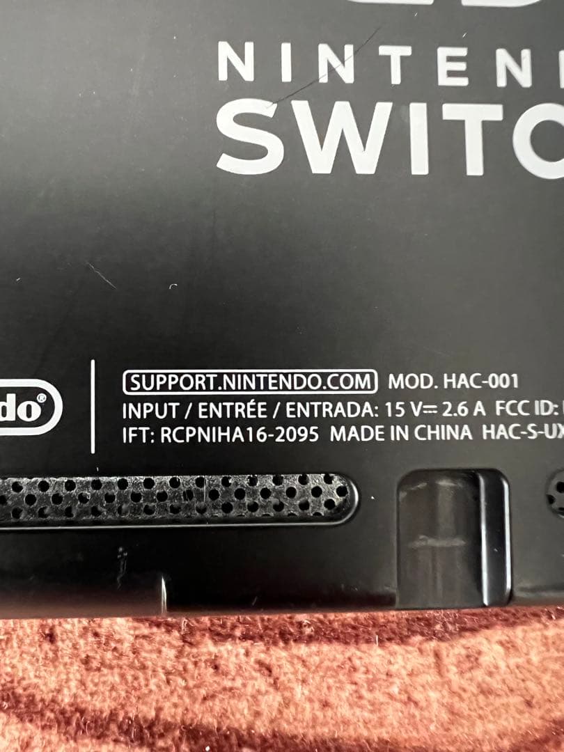 Nintendo Switch ニンテンドースイッチ本体　RED 箱無し　海外版