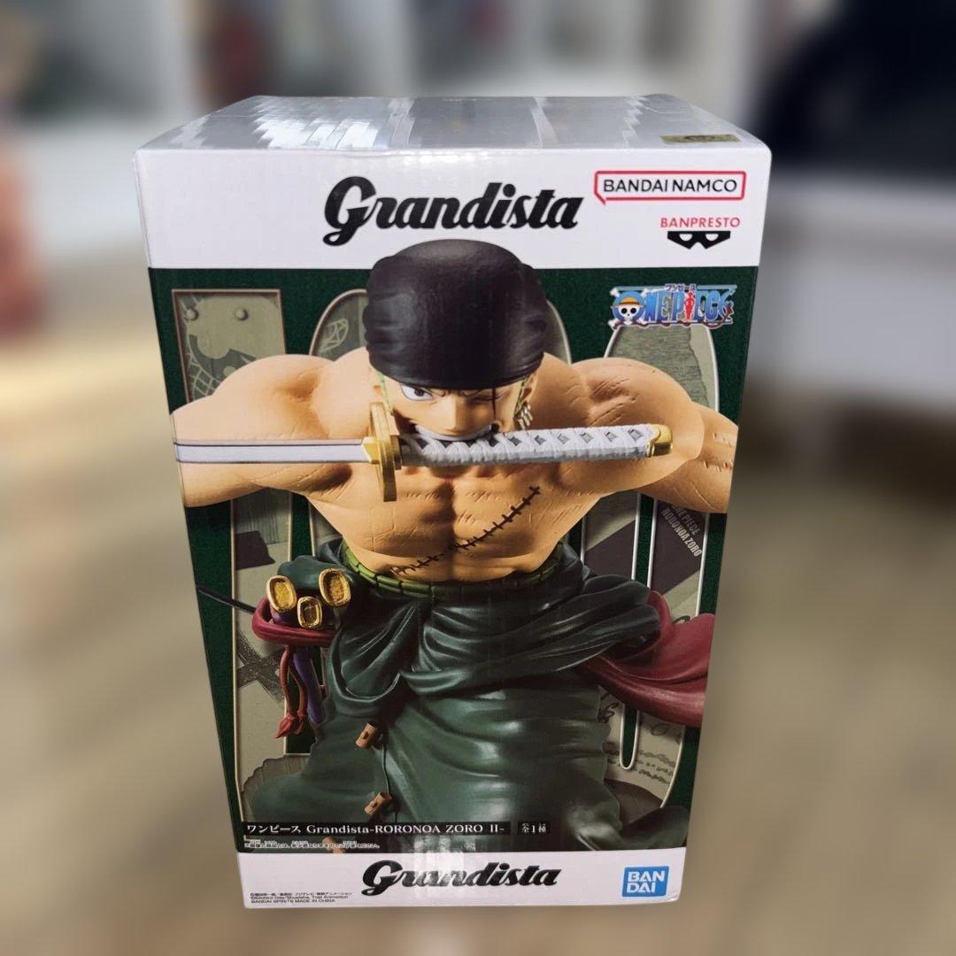 【未開封】【送料無料】【８個】ワンピース ロロノア・ゾロ フィギュア
