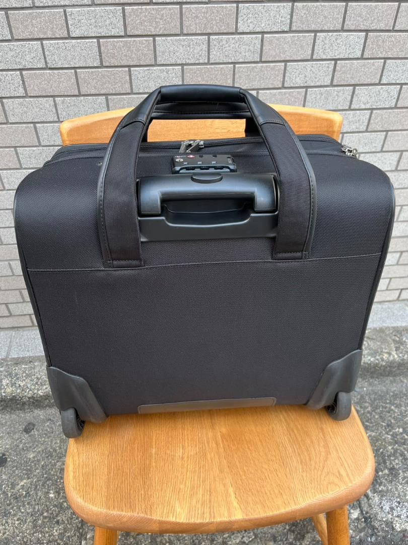 ☆ace. キャリーケース　ビジネスバッグ　機内持ち込みサイズ　2-3泊