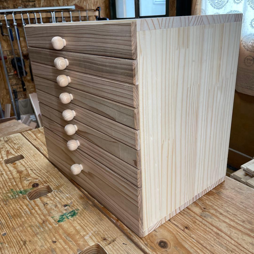 ゴンちゃん　刺繍糸用　8段引き出し　小物入れ　ハンドメイド　木工　木製