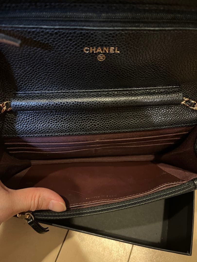 正規品　CHANEL チェーンウォレット　ショルダー　キャビアスキン　ゴールド