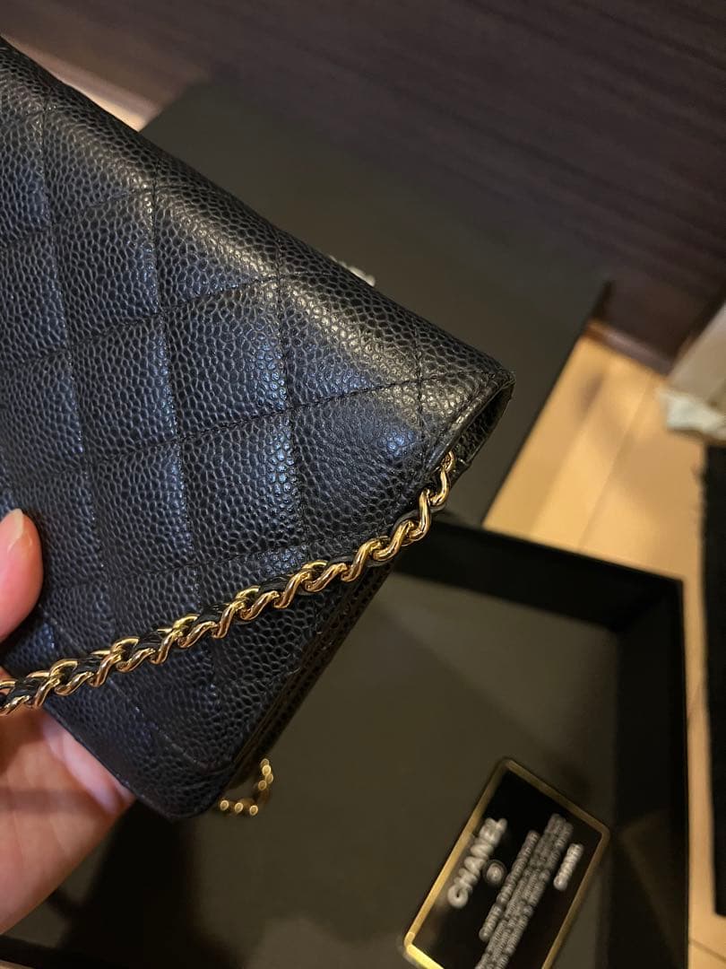 正規品　CHANEL チェーンウォレット　ショルダー　キャビアスキン　ゴールド
