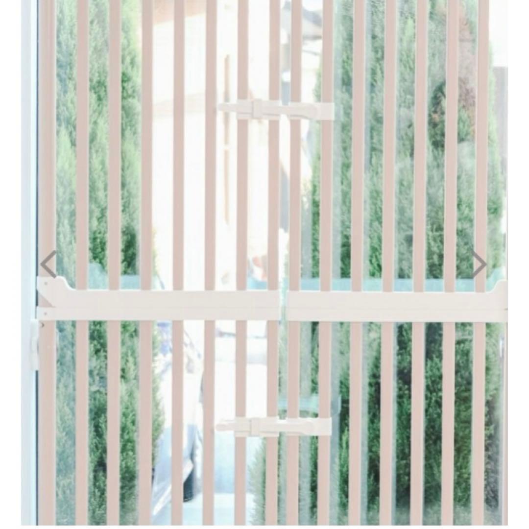 ねこ脱走防止ゲート　にゃんドア