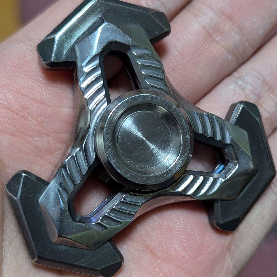 Valence Customs Antimatter ハンドスピナー EDC