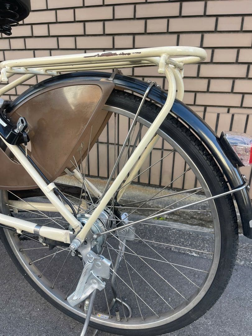 6.6Ahブリヂストン電動アシスト自転車 クリーム色 前カゴ付き