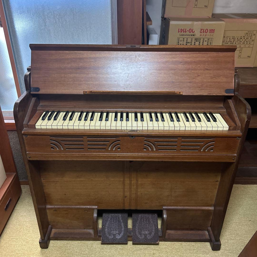 オルガン　アンティーク　骨董品　ディスプレイ　家具