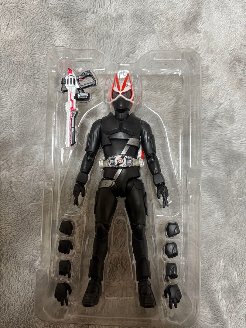 T*a様 S.H.Figuarts 仮面ライダーギーツ マグナムブーストフォーム