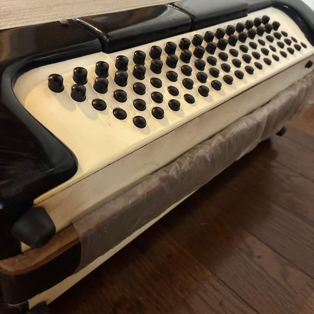 YAMAHA アコーディオン 黒/白　34鍵　80DS