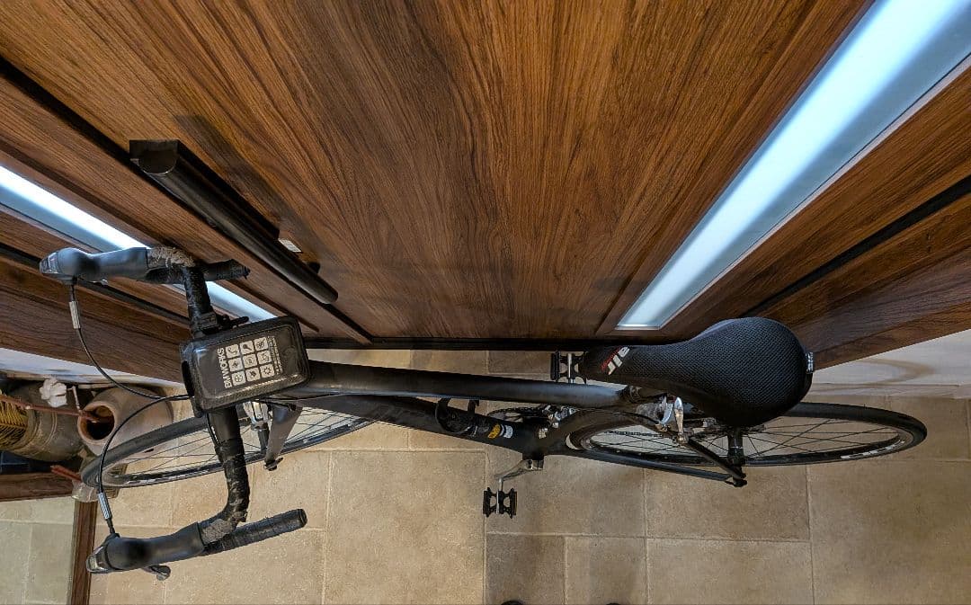 Antares CARBON ROAD　アンタレス　カーボン　ロードバイク