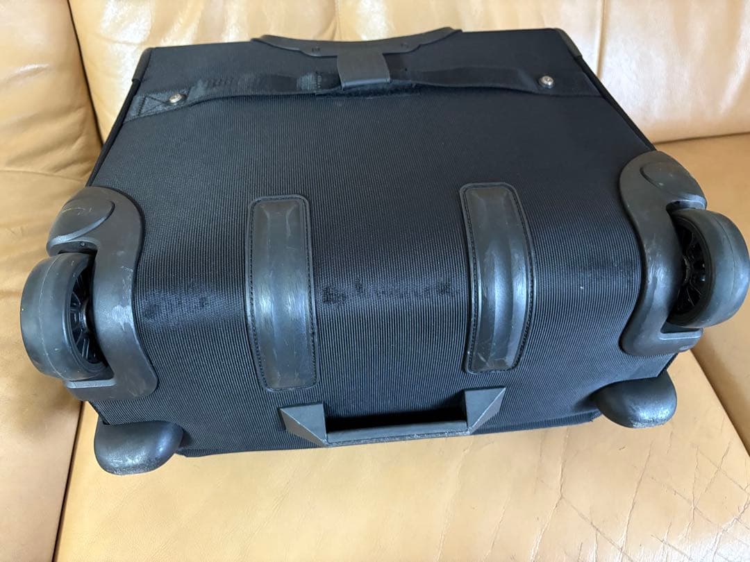 週末値下げTravelpro Crew10 Rolling Tote