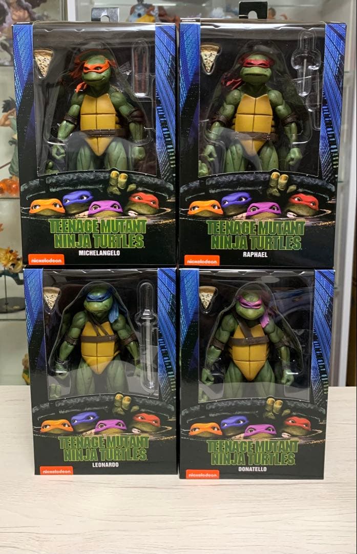 NECA タートルズ