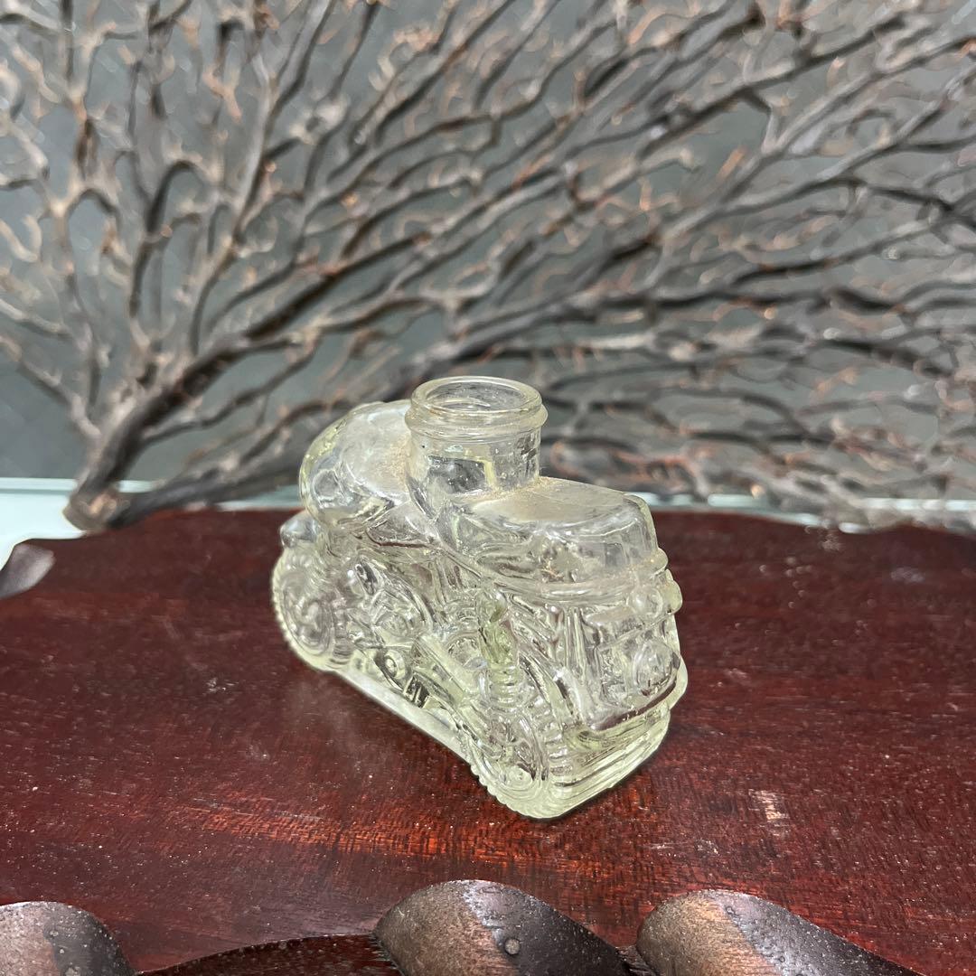 骨董　レトロガラス　時代　金平糖瓶　菓子瓶　バイク　単車　エンボス　ウラン