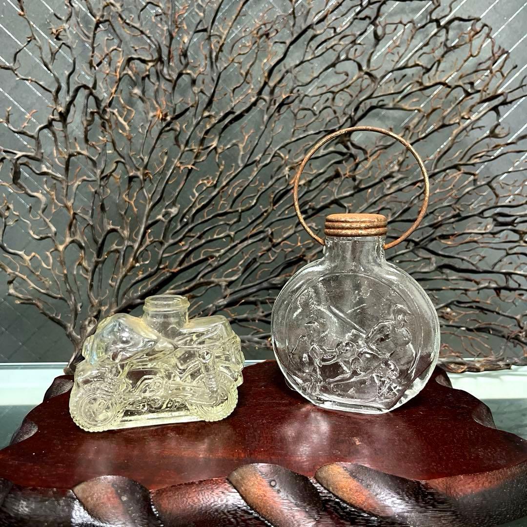 骨董　レトロガラス　時代　金平糖瓶　菓子瓶　バイク　単車　エンボス　ウラン