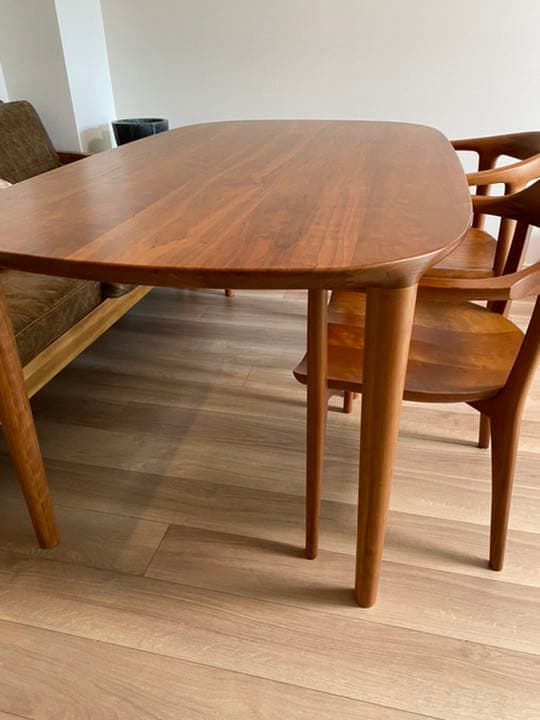 ※値下げ　家具蔵　KAGURA ダイニングテーブル　オーバル　楕円　チェリー材