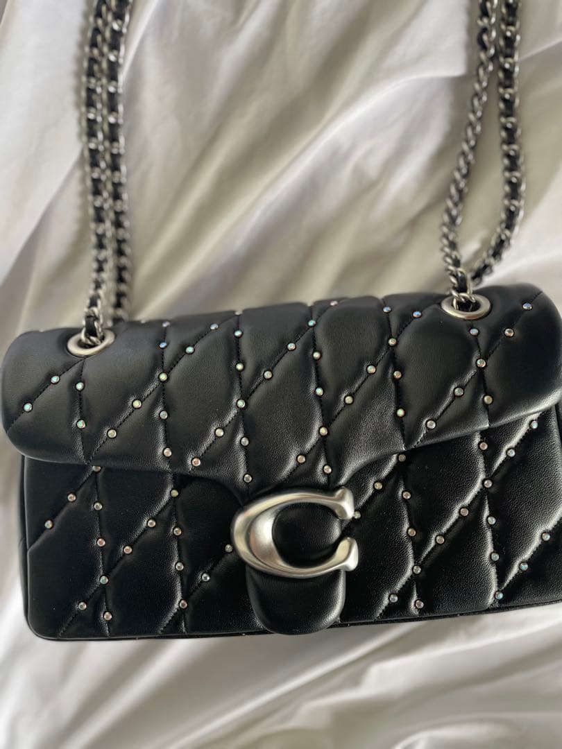 コーチ　タビー ショルダー 26ピロー キルティング クリスタル リベット