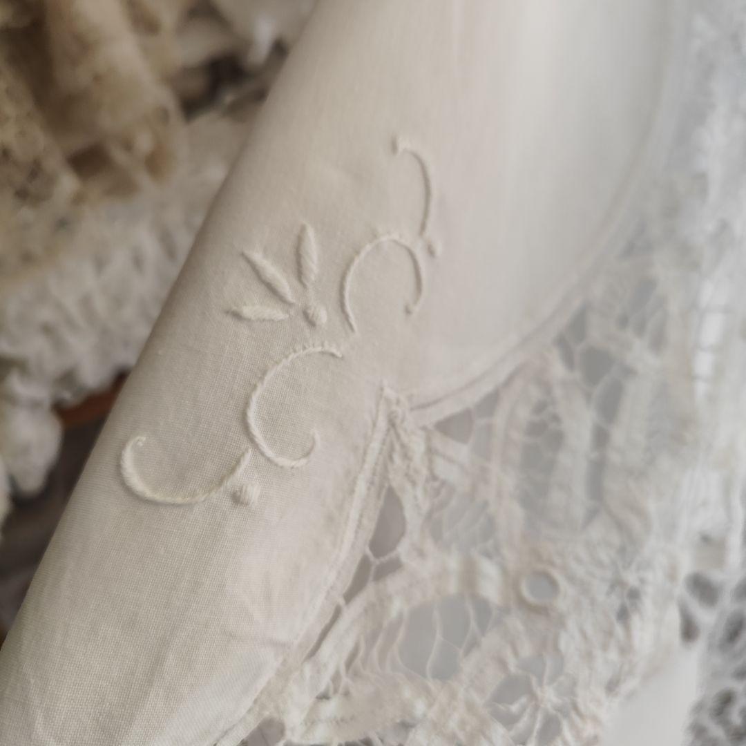 ヴィンテージバテンレース　白糸　円形クロス