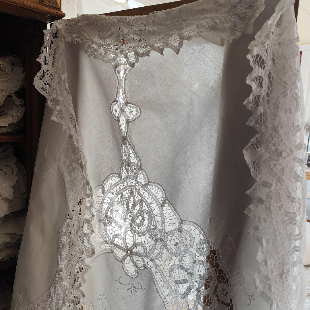ヴィンテージバテンレース　白糸　円形クロス