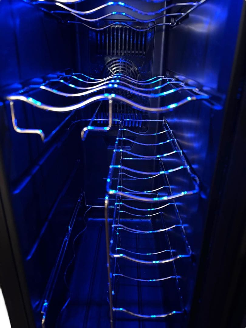 【美品】WIE電子 ペルチェ式ミニワインクーラー WIWCTE12BFGADX