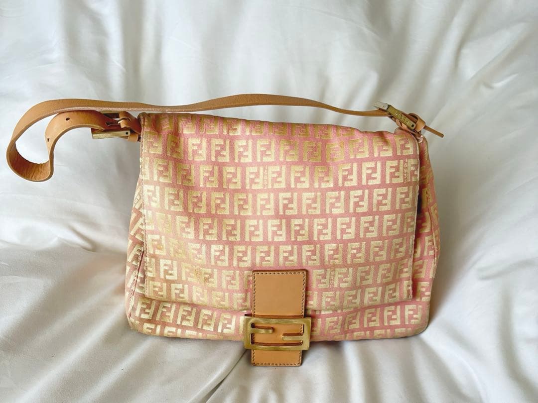 fendi ズッカ　ピンク　バッグ　ショルダー