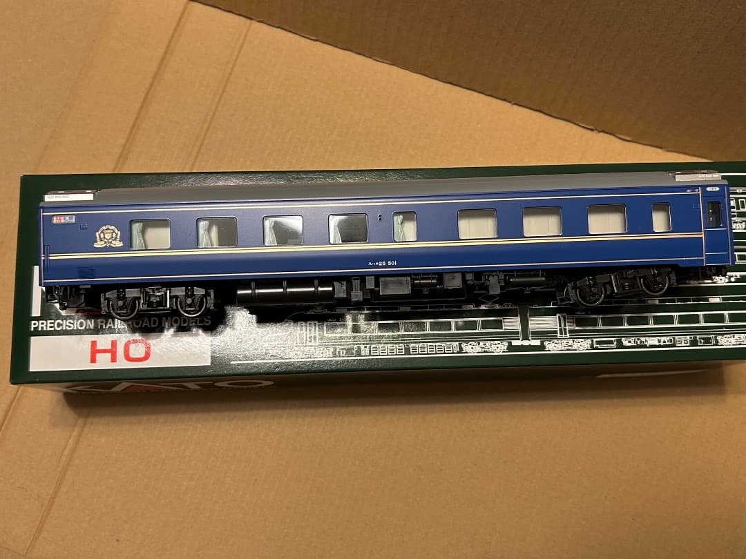 KATO HOゲージ スハネ25 北斗星 1-566（ソロ・ロビー）