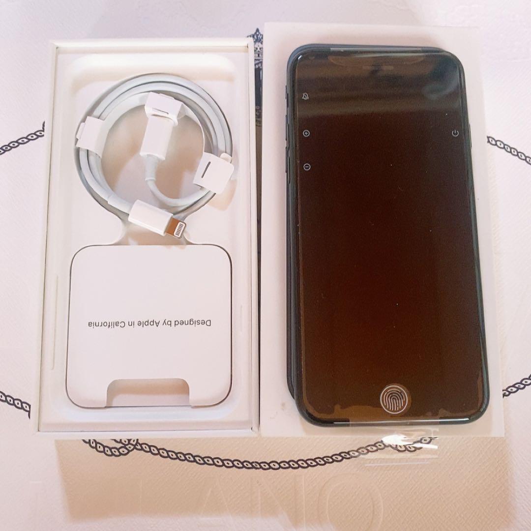 iPhonese.第3世代.新品.バッテリー100.箱あり.黒SIMフリー