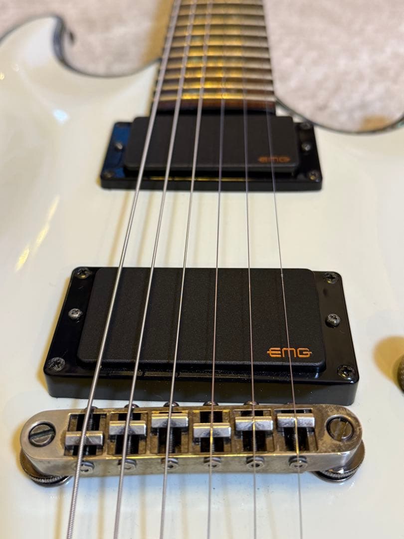 SCHECTER ダイヤモンドシリーズ HELLRAISER C-1 WHITE