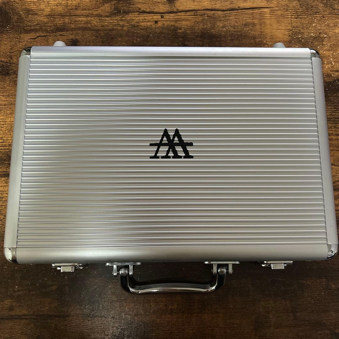 世界のヨコサワ ポーカーセット アルミケース入り オリジナルポーカーセット