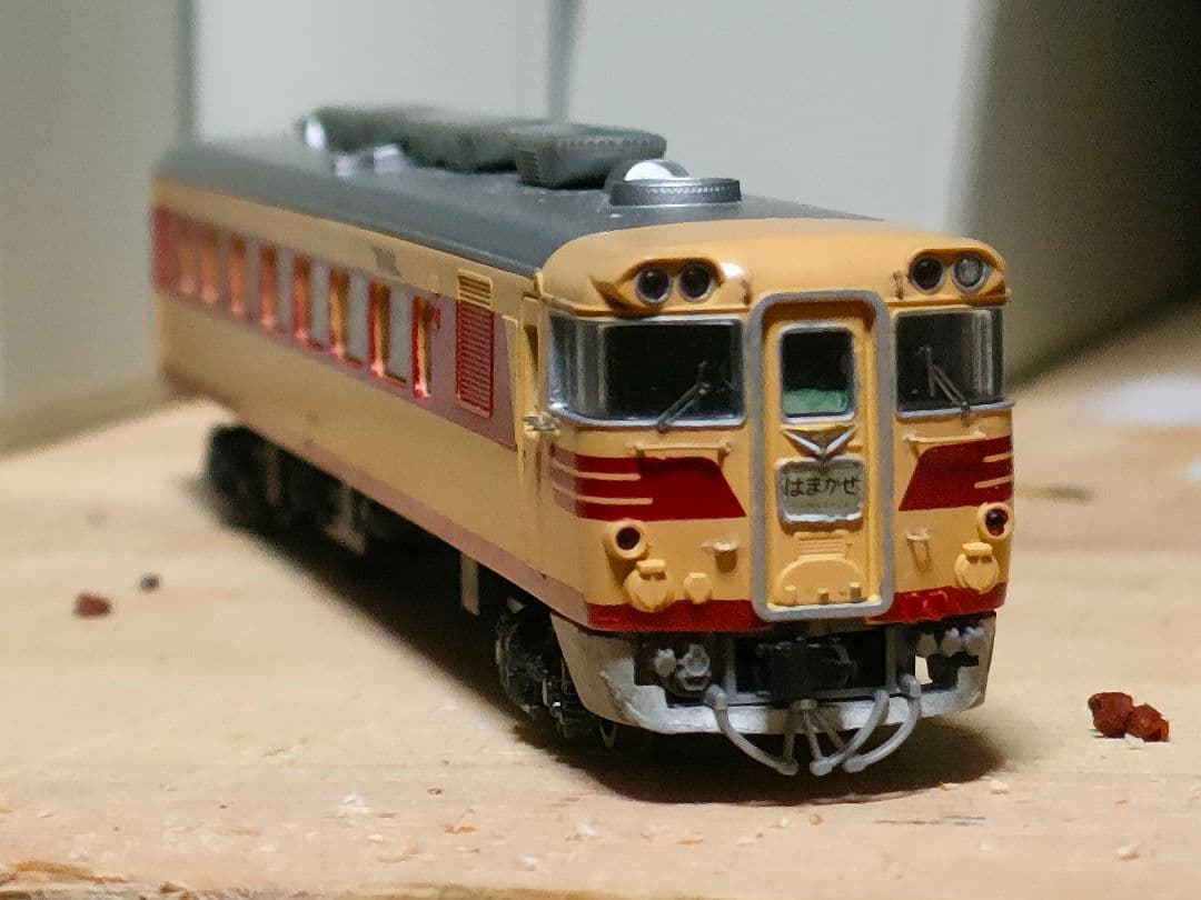 精密加工品キハ82