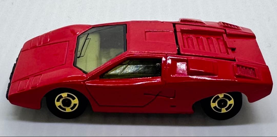 トミカ トミニカランボルギーニカウンタック LP400 貴重品 白シート