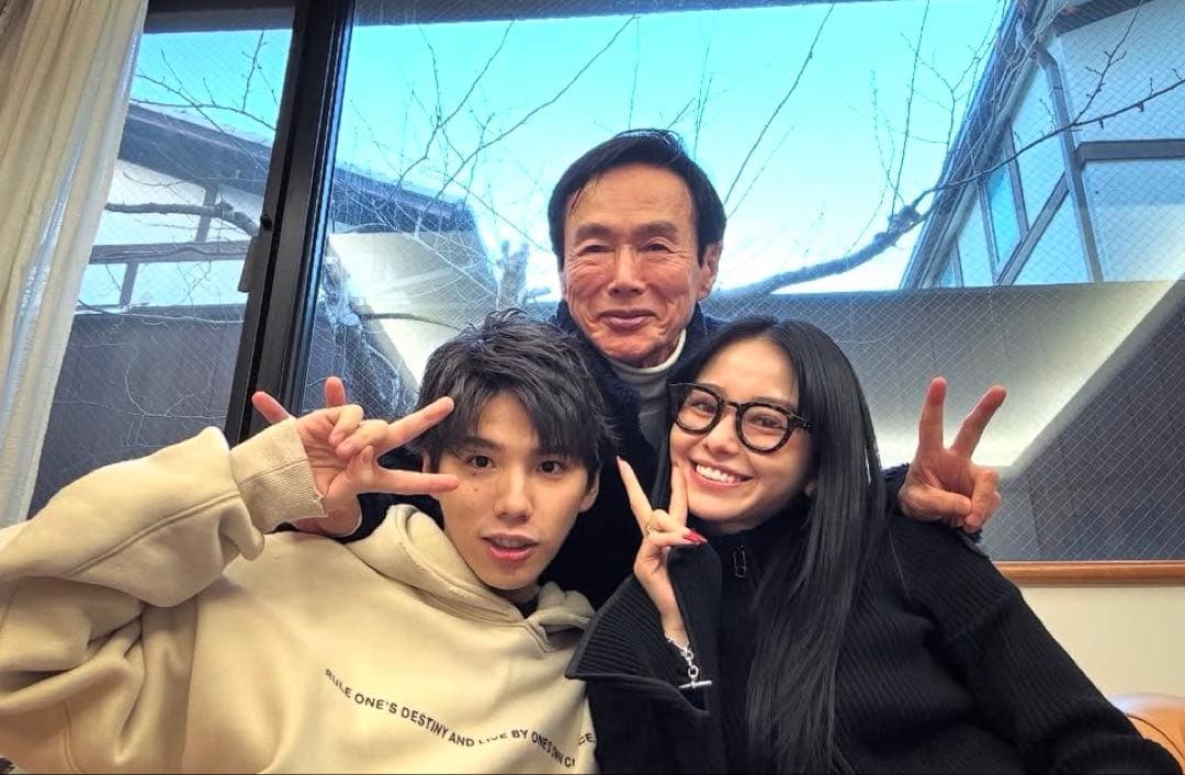 ☆セールRULE THE FATE 裏起毛ダメージ加工フーディー ベージュ