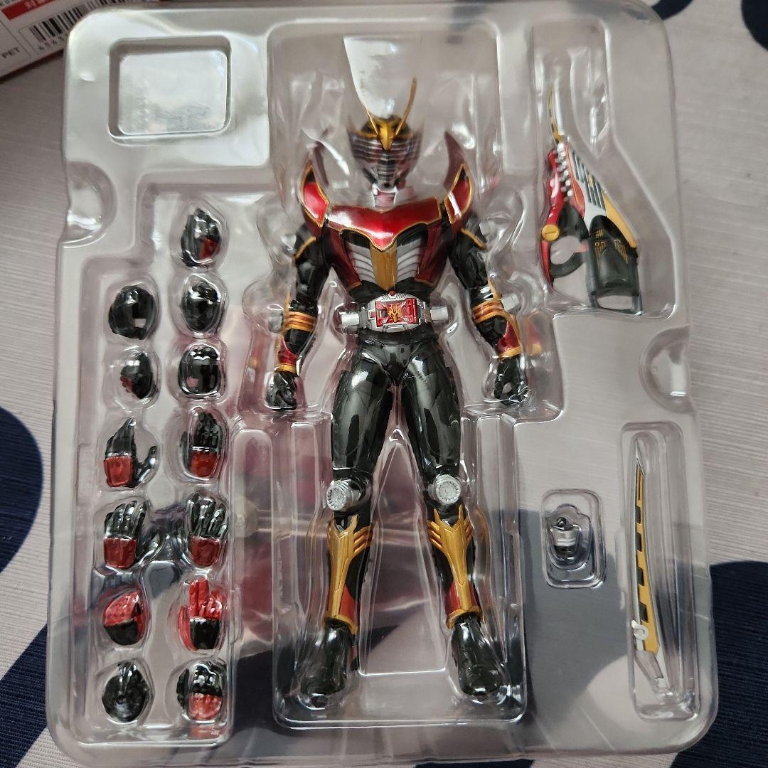 s.hフィギュアーツ 仮面ライダー龍騎サバイブ ドラグランザー