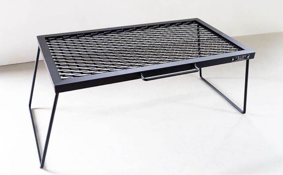 サンゾー工務店　アイアンテーブル