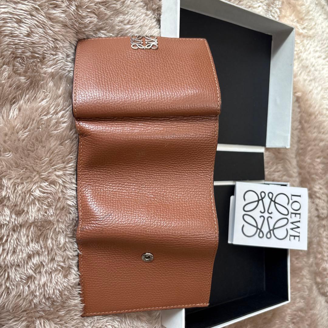 LOEWE ブラウン 三つ折り財布
