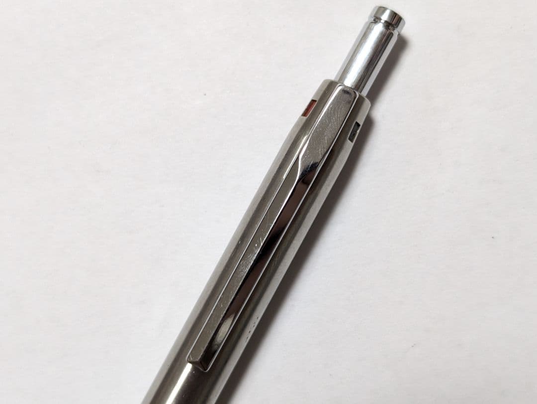 Pilot　2+1　廃盤ボールペン　多機能ペン　蝕刻加工　振り子式