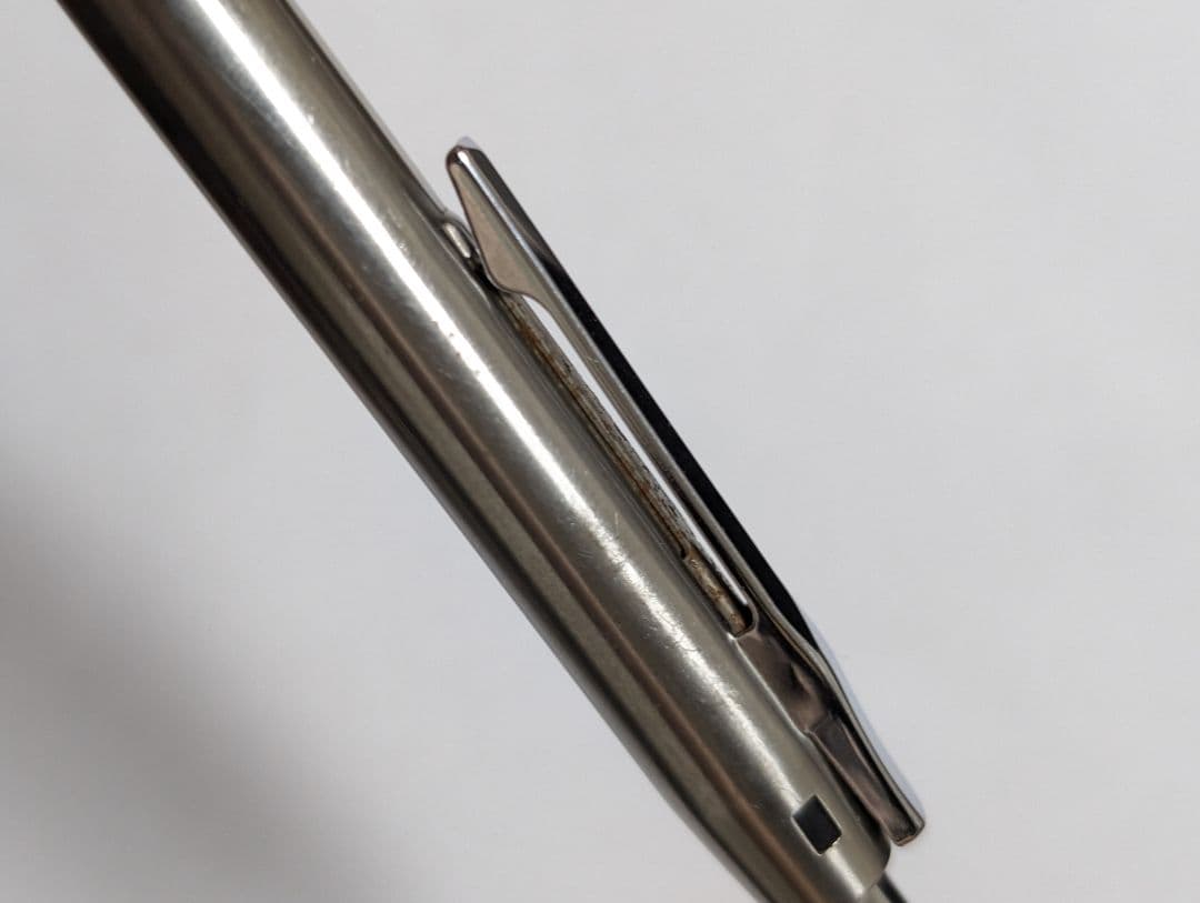 Pilot　2+1　廃盤ボールペン　多機能ペン　蝕刻加工　振り子式