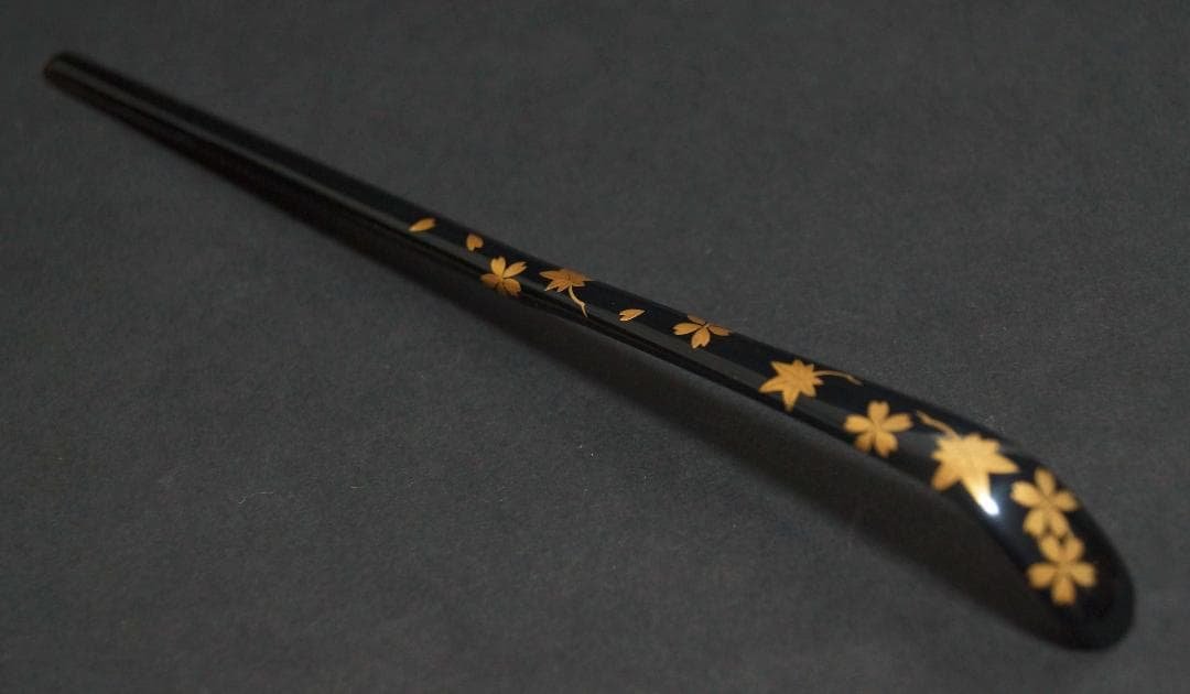 茶道具 輪島塗 蒔絵師 茶平一斎 作 金蒔絵『桜紅葉紋』竹製 漆塗り茶杓 共箱★