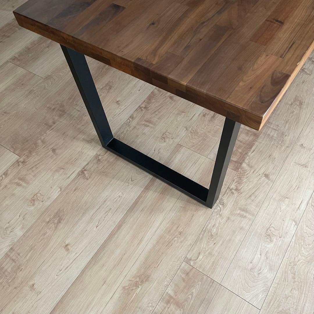 ウォルナット　アイアン　ダイニングテーブル